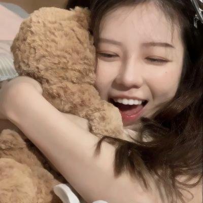 人间别久不成悲